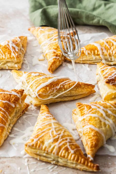 Puff Pastry Apple Turnovers Gf Apple Turnovers, Apple And Filo Pastry, Apple Pie Turnovers Puff Pastries, Apple Turnover Puff Pastry, Apple Deserts With Puff Pastry, Apple Pie Pastry Puff, Apple Turn Overs With Puff Pastry, Sweet Potato Puff Pastry Recipes, Pecan Pie Turnovers