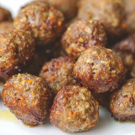 Meatballs For Baby, Meat For Babies, Cauliflower Nuggets, Chicken Baby Food, Ground Beef Meatballs, Baby Led Weaning First Foods, Sweet Potato Fritters, Baby Muffins, Healthy Banana Muffins