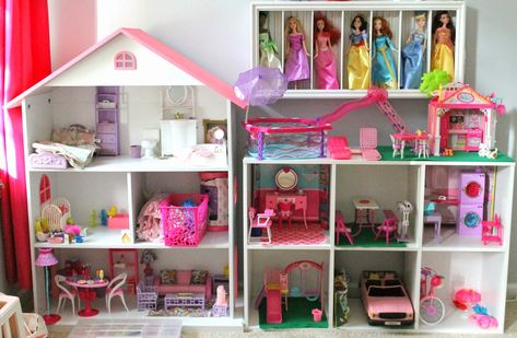 The ABC's of Life: DIY Barbie House Update Dollhouse Bookcase, Cube Shelf, Diy Barbie House, Doll House Plans, Barbie Doll House, Barbie Diy, Wooden Dollhouse, Barbie Dream, Barbie House