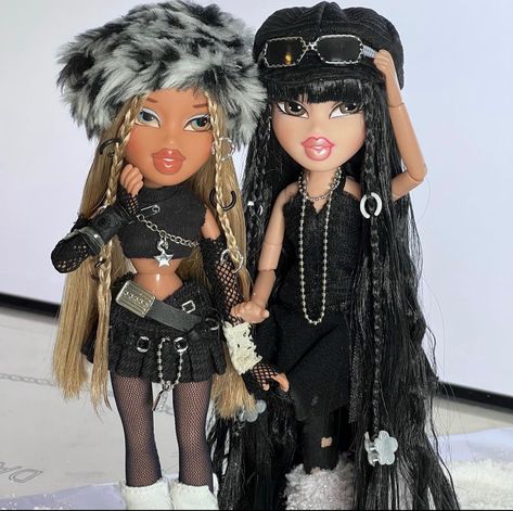 Bratz Doll Outfits, Y2k Bratz, Brat Doll, Venus Fashion, Bratz Girls, Bratz Inspired Outfits, Doll Aesthetic, Fairytale Fashion, Fantasy Art Dolls