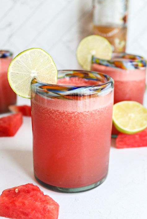 The Best Watermelon Frosé Recipe Summer Cocktails Recipes, Frosé Recipe, Best Watermelon, Watermelon Wine, Rose Drink, Mezcal Margarita, Rose Sangria, Frozen Rose, Cocktails Recipes