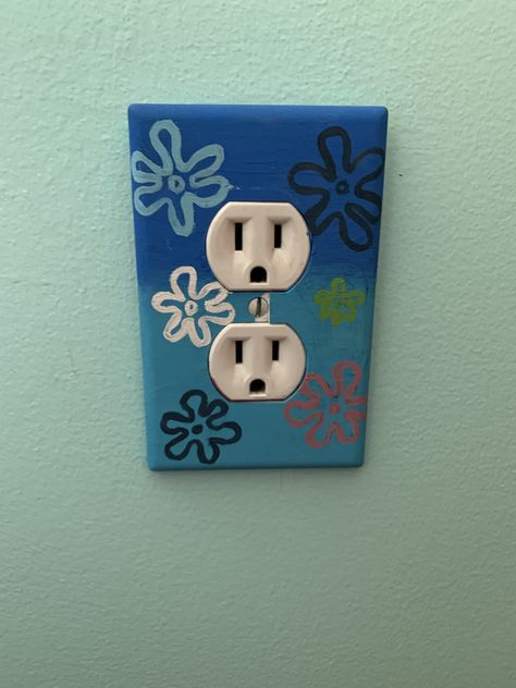 Outlet Painting Ideas, Painted Outlets, Light Switch Art, Light Switch Covers Diy, Bedroom Art Painting, Yellow Kitchen Cabinets, Easy Room Decor, Cute Diy Room Decor, Cute Bedroom Decor