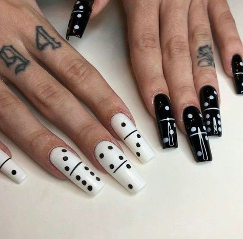 Black And White Nail, Black And White Nail Designs, Nail Application, Vegas Nails, Themed Nails, Press Nails, Daisy Nails, Goth Nails, Roll The Dice