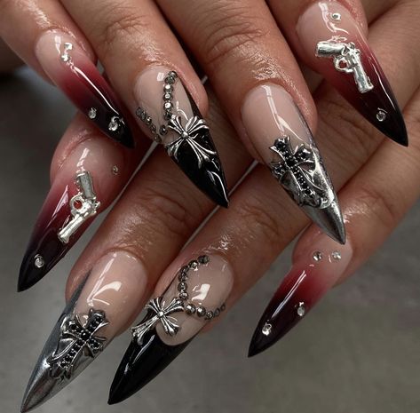 from insta🤷🏽‍♀️ Red Nail Inspo, Red And Silver Nails, Black Silver Nails, Vampy Nails, Concert Nails, Sharp Nails, Punk Nails, Gothic Nails, Goth Nails