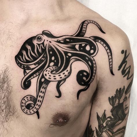 ARIANNA FUSINI Octopus Tattoos, Traditional Tattoo Octopus, Octopus Tattoo Sleeve, Kraken Tattoo, Squid Tattoo, Octopus Tattoo Design, Anker Tattoo, Hawaiian Tattoo, Octopus Tattoo