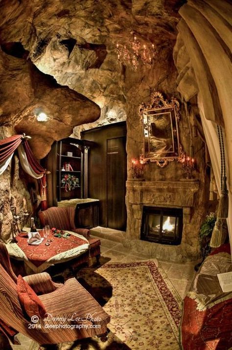 Skjulte Rum, Architecture Renovation, Underground Homes, Cave House, Hidden Rooms, Hobbit House, Earthship, Secret Rooms, Parade Of Homes