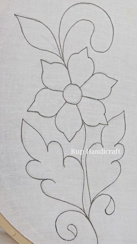 Flower Pattern Drawing, Simple Hand Embroidery Patterns, Simple Flower Design, Birds Embroidery Designs, Flower Drawing Design, Simple Embroidery Designs, Stitch Tutorial, Embroidered Gifts, Embroidery Flowers Pattern