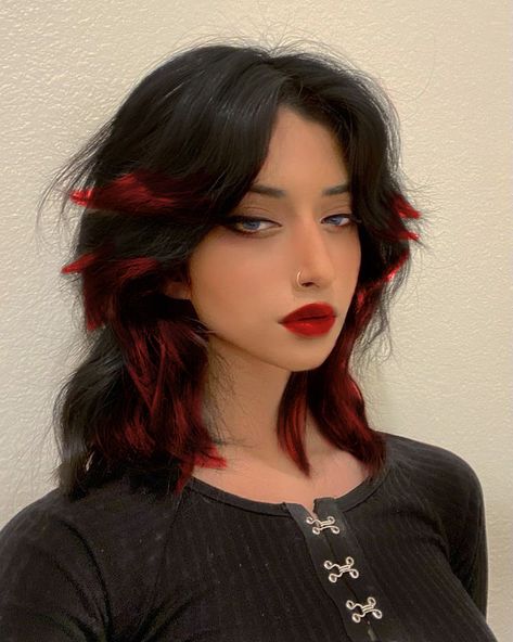 Hair Dye Tips, Red Hair Inspo, Dyed Hair Inspiration, Hair Inspiration Short, Hair Dye Ideas, Wolf Cut, Alternative Hair, Hair Dye Colors, Dye My Hair