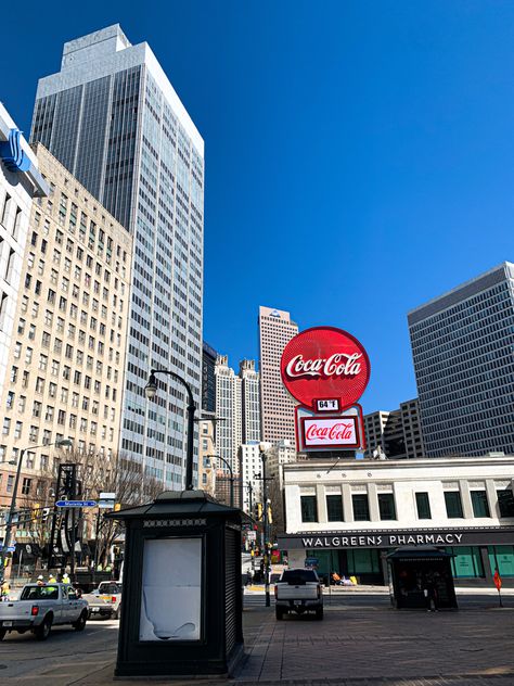 Atlanta | City | City live | Coca cola Atlanta At Night, World Of Coca Cola Atlanta, Atlanta Show Poster, Coca Cola Atlanta, Atlanta Georgia Night, Atlanta Restaurants Downtown, John Pemberton, Atlanta City, Historic Savannah