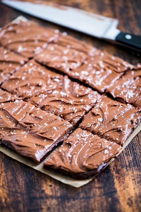 No Bake Fudge Frosted Brownies | Get Inspired Everyday! No Bake Fudge Recipes, Frosted Brownies, No Bake Fudge, Brownie Frosting, Delicious Paleo Recipes, Grain Free Desserts, Gluten Dairy Free, Paleo Recipes Dessert, Fudge Frosting