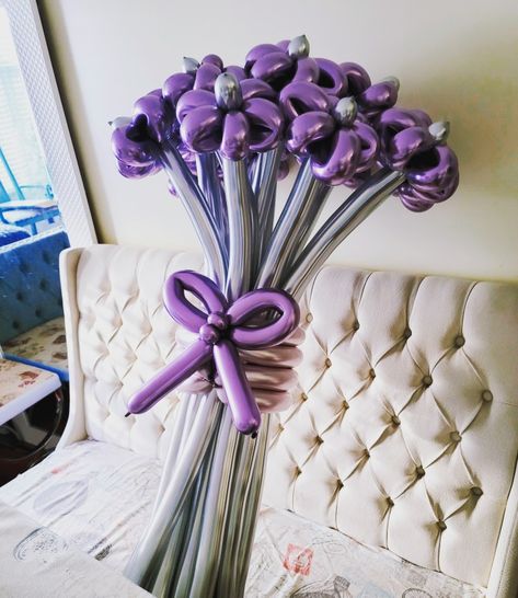 Balon Decoration, Bucket Balon, Balloon Bucket, Tutorial Buket, Balloon Flower Bouquet, Flower Balloons Diy, Purple Balloon, Balloon Bouquet Diy, Decor Color Palette