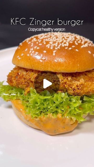 Fathima Yusuf (Shadiya) on Instagram: "High protein 
Kfc style Zinger burger !

Here’s a copy cat healthy version of everyone’s favourite KFC style Zinger burger you can make even better at home. Trust me it’s super easy & a High protein meal idea with very less effort too..

LIKE, SAVE, SHARE the reel &
FOLLOW @shadi_faleel for more easy recipes.

For the corn flakes coating
1 1/2 cup plain corn flakes 
1 tsp Mixed seasoning 
1 tsp Garlic powder 
1 tsp Onion powder 
1 tsp Paprika
1 tsp Mixed herbs
 
2 patties of boneless chicken breast (both weighed 170g)

Each patty requires 
1 tsp Paprika 
3/4 tsp Garlic powder 
3/4 tsp Onion powder 
1/2 tsp Salt 

For the burger sauce
1/2 cup Mayo
1 tsp Mixed herbs
3/4 tsp Mixed seasoning 
1 tbsp Sriracha hot sauce
 
Lettuce 🥬 
2 Brioche burger buns ( Kfc Burger Recipe, Home Made Chicken Burger, Chicken Zinger Burger, Chicken Burger Patty Recipe, Mixed Seasoning, Zinger Burger Recipe, Homemade Chicken Burgers, Zinger Burger, Brioche Burger Buns