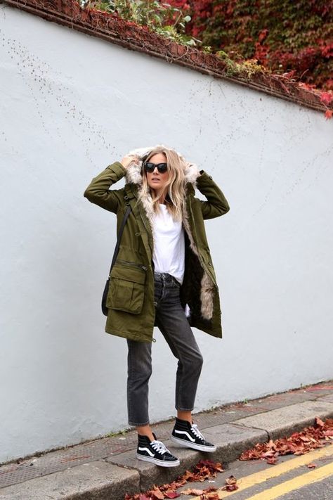 Fashion Me Now - Khaki Fur Hood Parka + Black Vans Sk8 Hi Sneakers Van High Tops Outfit, High Top Vans Outfit, Estilo Vans, Vans Sk8 Hi Black, High Tops Outfit, How To Wear Vans, Fashion Me Now, How To Wear Sneakers, Green Parka