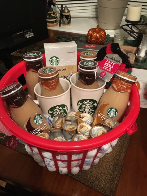 Starbucks gift basket Starbucks Gift Baskets, Raffle Gift Basket Ideas, Auction Gift Basket Ideas, Coffee Gift Baskets, Coffee Basket, Homemade Gift Baskets, Raffle Basket, Coffee Gift Basket, Auction Baskets