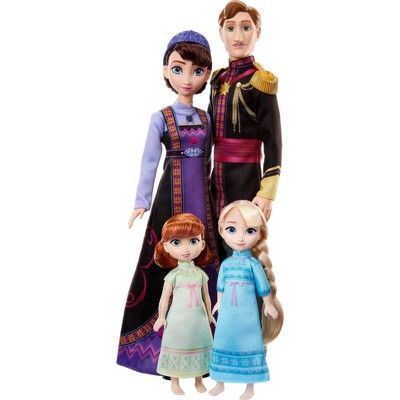 Disney Frozen Royal Family of Arendelle (Target Exclusive) Frozen 2 Characters, Elsa Dolls, King Agnarr, Queen Iduna, Disney Princess Doll Collection, Elsa And Anna Dolls, Frozen Elsa Doll, Frozen Fashion, Artist Mannequin