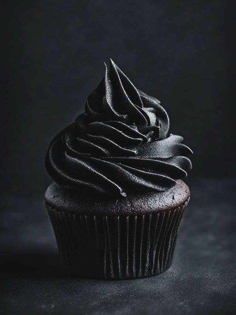 Get ready to eat the smoothest dark chocolate cakes you've ever tasted. These black velvet cupcakes are a simple to make and perfectly spooky. Black Velvet Cupcakes, Black Candy Apples, Christmas Cupcakes Recipes, Black Food Coloring, Coffee Shop Branding, Oreo Cupcakes, Light Cakes, Ice Cake, Cupcake Recipes Chocolate