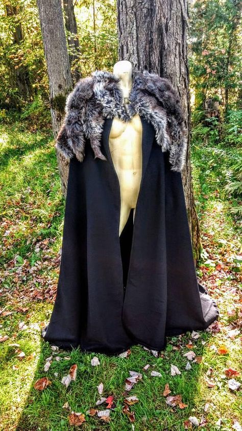 Check out this item in my Etsy shop https://www.etsy.com/listing/560459023/fur-cloak-viking-cloak-jon-snow-fur Fur Mantle, Viking Cloak, Fur Cloak, Fur Capelet, Medieval Cloak, Viking Cosplay, Nordic Wedding, Pagan Wedding, Viking Dress