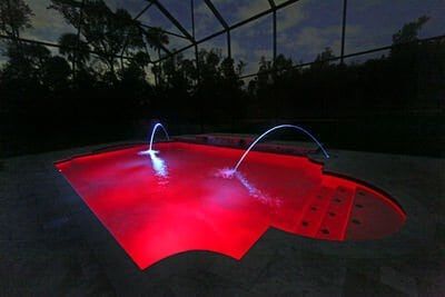 Red Pool, Swimming Pool Renovation, Pool Patio Designs, Relaxing Backyard, Pool Renovation, Infinity Edge Pool, Jacuzzi Outdoor, Small Pools, Backyard Spaces