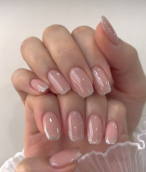 Nude Nails With Glitter, Nude Nail Designs, Work Nails, Pretty Nail Art Designs, Cute Gel Nails, Nails Polish, Clear Nails, Classy Nails, Chic Nails