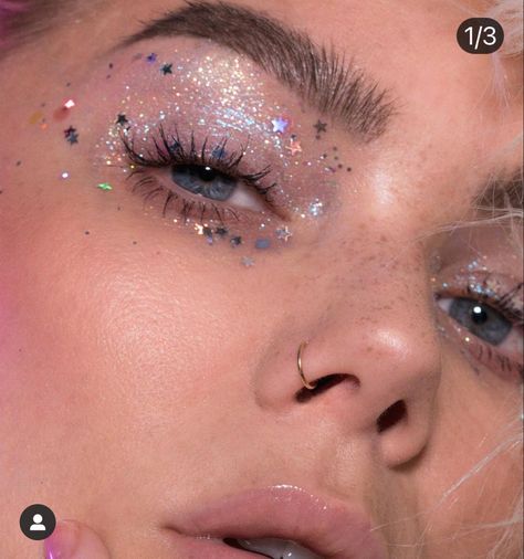 Mecca Makeup, Taylor Swift Makeup, Ball Makeup, Glitter Makeup Looks, Rhinestone Makeup, Tinted Brow Gel, Makeup Glitter, Makeup Nails Art, Glitter Unicorn