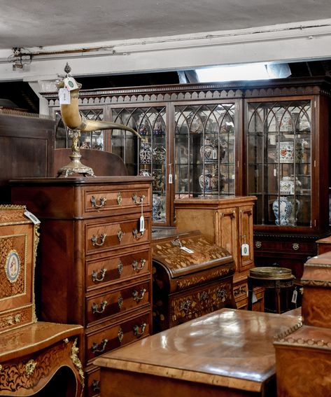 So many pretty pieces to look at in this part of the warehouse! The top floor is where we keep our finest furniture. Whether you are looking for a French chest of drawers, a Dutch marquetry bureau, a grand Georgian style bookcase, or a Swedish mounted horn trophy, there are plenty of cracking pieces to browse. #georgianantiques #scotlandsfinestfurniture #antiques #antiqueinteriors #antiquestyle #antiqueshop #antiquedealersofinstagram #interiordesign #moreismore #timelessinteriors #classics... French Chest Of Drawers, Style Bookcase, Timeless Interiors, Top Floor, Marquetry, Antique Shops, Fine Furniture, Antique Style, Chest Of Drawers