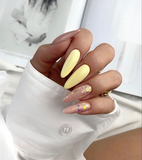 Nails Light Yellow, Light Yellow Nails, Summer Nails Pastel, Yellow Nail Ideas, Positivity Energy, Yellow Nail, Summer Nails Beach, Almond Acrylic Nails, I Love Nails