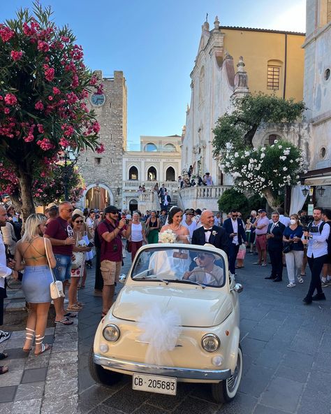 Taormina Sicily Wedding, South Italy Wedding, Sicily Italy Wedding, Taormina Wedding, Italy Wedding Aesthetic, Wedding Sicily, Sicily Taormina, Wedding In Sicily, Italian Shop