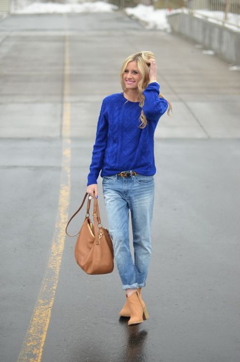 Blue Pullover Outfit, Blue Top Outfit, Blue Sweater Outfit, Royal Blue Outfits, Royal Blue Sweater, Pullovers Outfit, Pullover Outfit, Blue Outfit, Blue Sweater