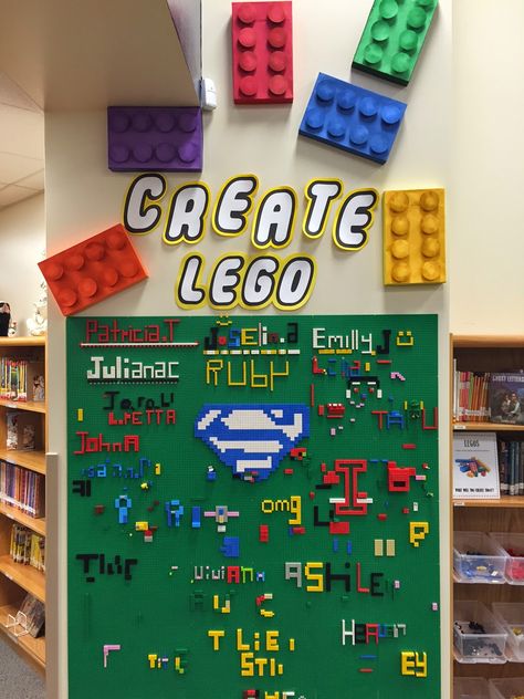 What an awesome LEGO wall! My Thoughts...My Reflections...A Principal's View: How Our Space Became a Makerspace Makerspace Elementary, Maker Space Ideas, Lego Classroom, Library Makerspace, Makerspace Library, Makers Space, Library Centers, School Library Design, Makerspace Ideas