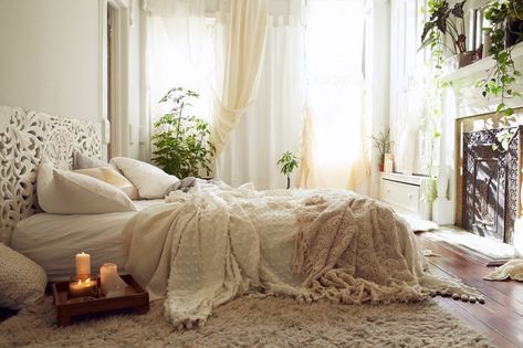 Bedframes are bulky and expensive—so if you need to ditch yours in favor of something more low maintenance, we've got you covered. Here are our favorite hacks for styling your bed on the floor, whether you're leaning boho or prefer minimalism. Bed On The Floor, Boho Chic Bedroom Decor, Bohemian Bedrooms, Beautiful Bed Designs, Minimalist Dekor, Chic Bedroom Decor, Bed Design Modern, Boho Chic Bedroom, Bohemian Bedroom Decor