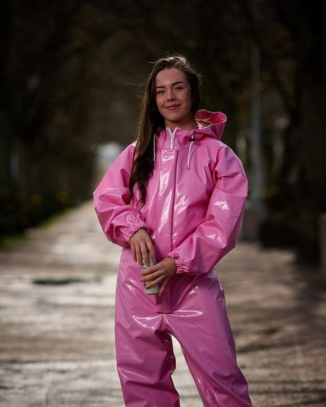 Girls Raincoat, Rainwear Girl, Rain Suits, Waterproof Clothing, Plastic Raincoat, Vinyl Clothing, Pvc Raincoat, Shiny Jacket, Sauna Suit