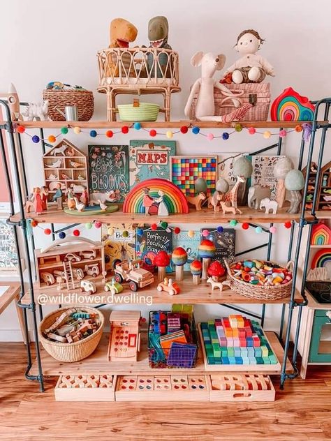 Diy Montessori Toys, Montessori Playroom, Preschool Girl, Toddler Playroom, Green School, Kids Interior Room, Play Spaces, Preschool At Home, Toy Rooms