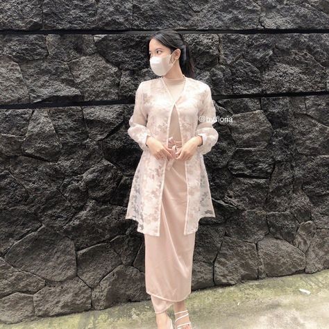 Satin Brokat Dress, Bridesmaid Dresses Brokat, Gamis Brokat Modern Simple, Bridesmaid Dresses Hijab Brokat, Dress Hijab Bridesmaid, Outer Tile, Outer Organza, Outer Satin, Dress Lebaran