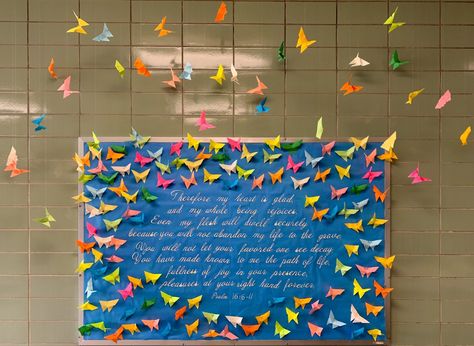 Womens Ministry Bulletin Board Ideas, Summer Church Bulletin Board Ideas, Youth Group Bulletin Board Ideas, Catholic School Bulletin Board Ideas, Church Childrens Ministry Decor, Bible Bulletin Board Ideas, Summer Church Bulletin Boards, Religious Bulletin Board Ideas, Sunday School Bulletin Board Ideas