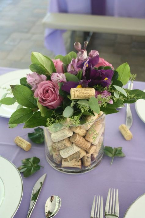 Wine Inspired Centerpieces, Wine Cork Centerpiece Ideas, Vineyard Theme Birthday Party, Wine Tasting Centerpiece Ideas, Wine Tasting Party Table Decor, Wine Party Centerpiece Ideas, Wine Event Decor, Wine Tasting Birthday Party Ideas Decor, Wine Theme Centerpieces