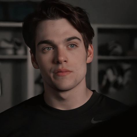 #Icon #TeenWolf Dylan Sprayberry Aesthetic, Thiam Aesthetic, Liam Dunbar Icons, Liam Dunbar Aesthetic, Teen Wolf Liam, Liam Dunbar, Wolf Character, Dylan Sprayberry, Teen Wolf Mtv