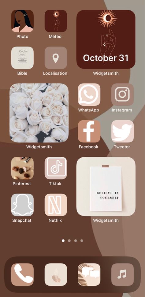 Une idée de comment personaliser ton fond d’écran iphone avec les widgets et les application 👍😍 Couture, Organisation, Application Iphone, Ios App Iphone, App Home, Ios Application, Simple Pictures, Flower Background Wallpaper, Iphone Icon