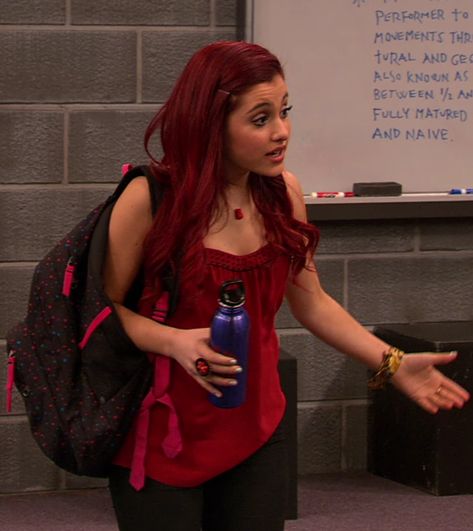 Kat Valentines Outfits, Cat Valentine Season 1 Outfits, Cat Valentine Outfits, Valentine Aesthetic, Valentine Outfits, Ariana Grande Cat, Cat Valentines, Cat Valentine Victorious, Sam & Cat