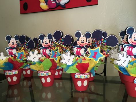 Mickey Mouse Clubhouse centerpieces                                                                                                                                                                                 Más Mickey Mouse Clubhouse Centerpieces, 1st Birthday Fiesta, Mickey Mouse Clubhouse Birthday Party Decorations, Party Decorations Centerpieces, Mickey Mouse Centerpieces, Γενέθλια Mickey Mouse, Mickey Mouse Party Decorations, Mickey Mouse Birthday Decorations, Mickey First Birthday