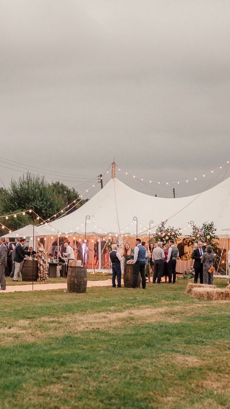 Marquee Wedding Inspiration, Marquee Wedding Decoration, Marquee Decoration, Wedding Marquee, Summer Wedding Inspiration, Earthy Wedding, Country Garden Weddings, Summer Garden Party, Charlotte Wedding