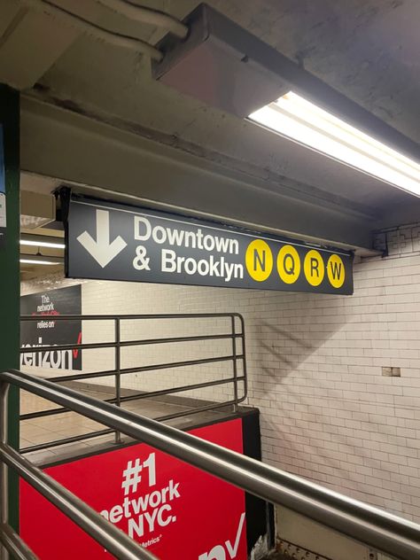 Nyc Brooklyn Aesthetic, Brooklyn Ny Aesthetic, New York Subway Aesthetic, New York Core, Brooklyn Aesthetic, Brooklyn Subway, Vanessa Abrams, Ny Subway, Downtown Brooklyn