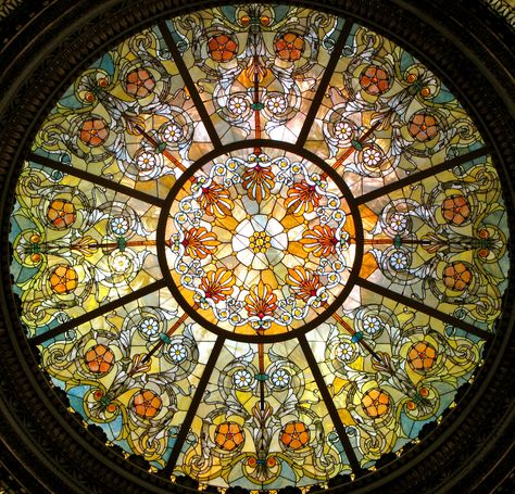 stain glass dome at Chicago Cultural Center Stained Glass Ideas, Mosaic Ceiling, Stained Glass Dome, Victorian Greenhouse, Ceiling Domes, Cute Furniture, Mosaic Murals, Louis Comfort Tiffany, Beautiful Windows