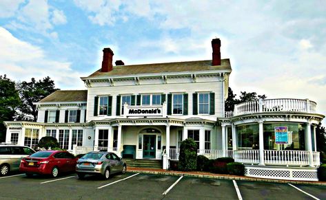 Hyde Park New York, Historic Farmhouse, Mcdonald's Restaurant, Tiny Village, Nassau County, American Travel, Grand Staircase, Hyde Park, Historic Home