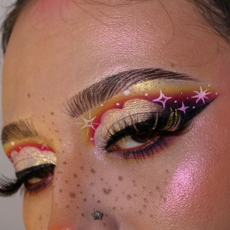 ☁️ Summer Sunsets 🌅 Hi! I thought it’d be fun to revamp a look that I did for my husband’s birthday in like ‘18 (swipe to see) I wanna say that the og was inspired by @nikkietutorials im pretty sure it was though! Also @colourpopcosmetics idk if you’ll see this or not but PLEASE bring back the ultra satin lipstick in fluke & Felix! Fluke was my all time favorite & my husband always picked it when I’d ask what 💄 i should wear 😭 actually I can dig out my old ultra satin lipsticks & give you ... Cosmetic Aesthetic, Actually I Can, Artsy Makeup, Therian Mask, Eye Makeup Styles, Unique Makeup, Dope Makeup, Art Of Beauty, Inspired Makeup