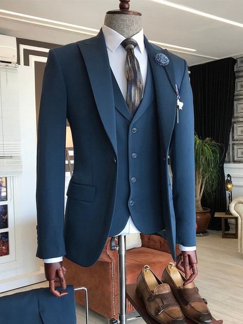 Men Suits Blue, Blue Slim Fit Suit, Suit Prom, Prom Suits For Men, Royal Blue Suit, Blue Suit Men, Men's Business Suits, Designer Suits For Men, Slim Fit Suits