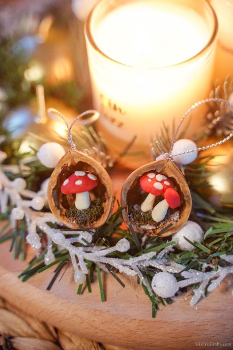 Walnut Shell Crafts, Homemade Decorations, Clay Mushroom, Easy Christmas Ornaments, Diy Christmas Ornament, Needle Felted Christmas, Homemade Ornaments, Shell Crafts Diy, Holiday Table Settings