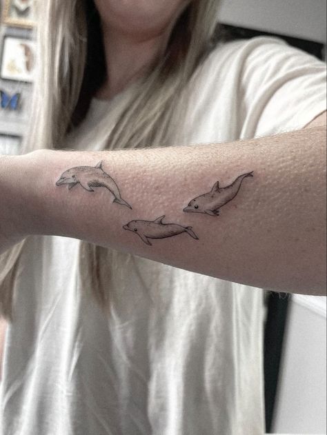 Ocean Tattoos Dolphin, Orca And Dolphin Tattoo, Dolphin Family Tattoo, 3 Dolphin Tattoo, Cool Dolphin Tattoo, Dolphin Arm Tattoo, Winter The Dolphin Tattoo, 2 Dolphin Tattoo, Two Dolphins Tattoo