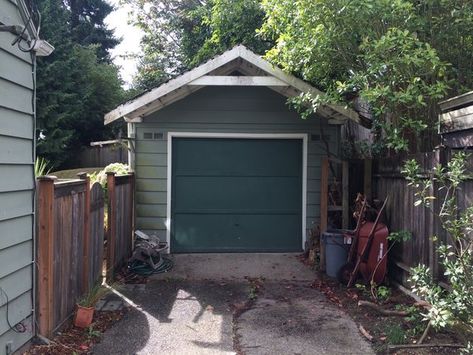 Before: a view of the street-facing garage door. Loft Tiny House, Granny Suite, Granny Pad, Garage Door Designs, Garage Door Ideas, Granny House, Industrial Design Style, Garage Door Types, Garage Loft