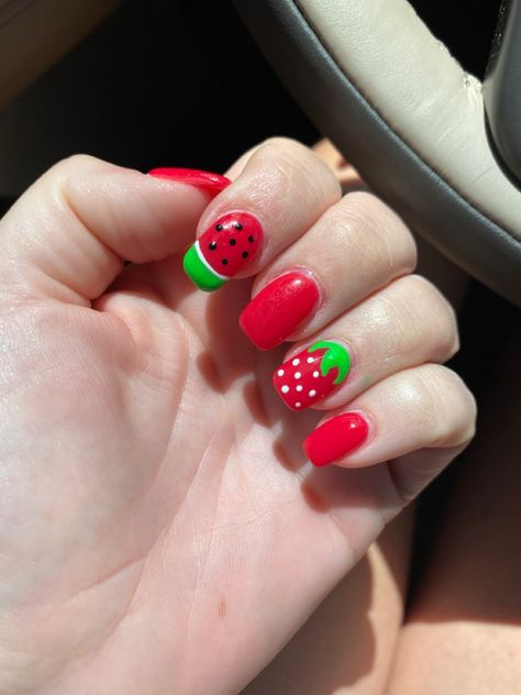 Spring Nails For Kids, Kid Summer Nails, Watermelon Gel Nails, Fruit Nails Short, Kid Nails, Watermelon Nail Designs, Watermelon Nail, Watermelon Nail Art, Character Nails