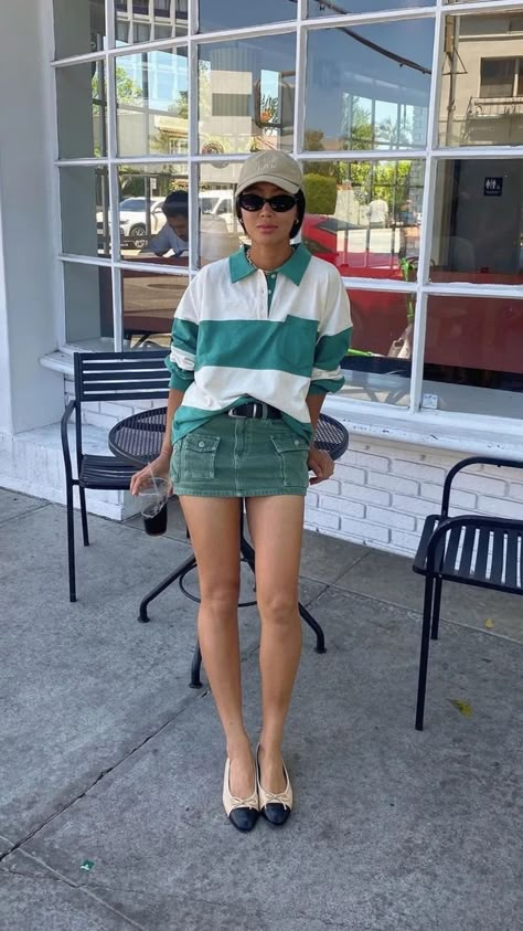 I Just Found 9 Fresh Ways to Wear the Classy Flat Shoe French Women Swear By Green Flats Outfit, Mini Skirt Styling, Aimee Song Style, 2024 Trends Fashion, Styling Flats, Polo Shirt Outfit Women's, Polo Shirt Outfit, Ballet Flats Outfit, Polo Shirt Girl